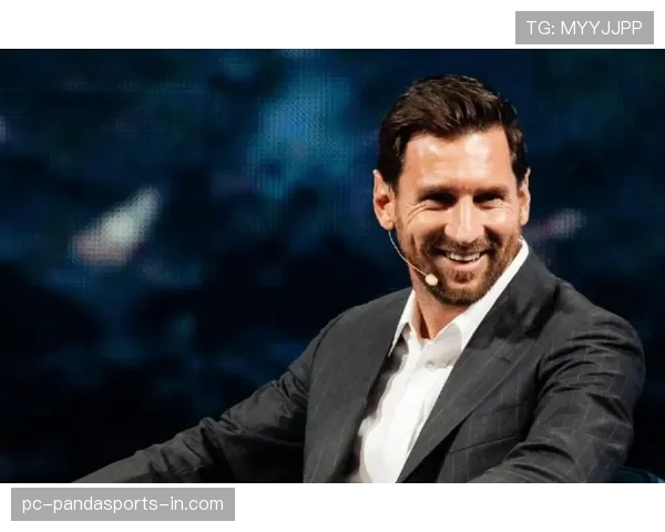 苏亚雷斯居然早餐喝香槟？这生活跟咱们差几条命啊！