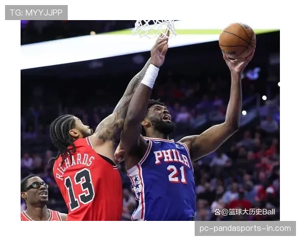 本·西蒙斯挡拆突破提升球队进攻效率显著超过恩比德